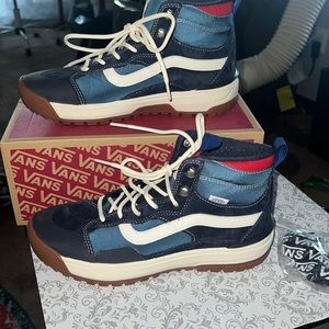 Vans Boots Ultrarange Exo Hi NIB